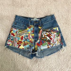 Levi's Marvel Shorts Women’s 27 Denim Cutoff Jean Fray High Rise Loose Straight